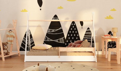 Bodennahes Hausbett im TIPI-Stil aus Kiefernsperrholz in Weiß